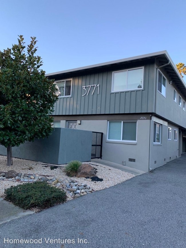 Building Photo - 3771 Miramar Way