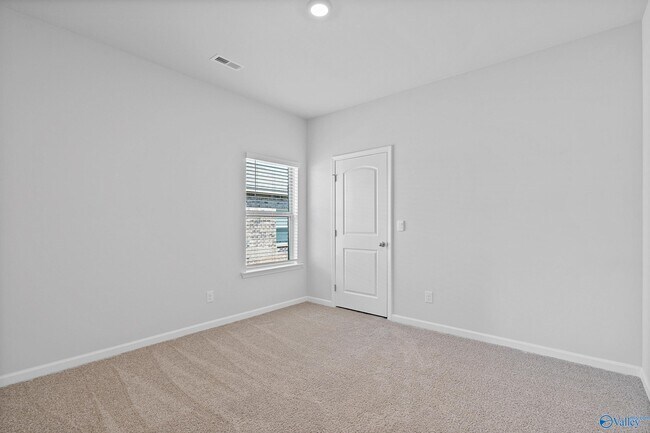 Building Photo - 14255 Leadenhall Ln