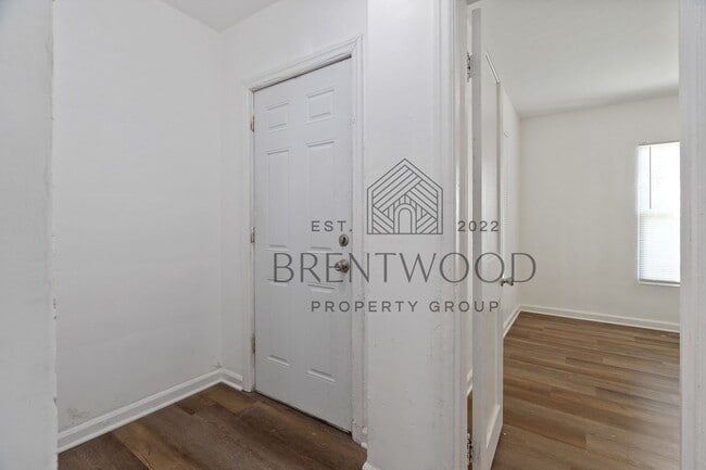 Building Photo - Charming 3BR/1B Single-Family Home