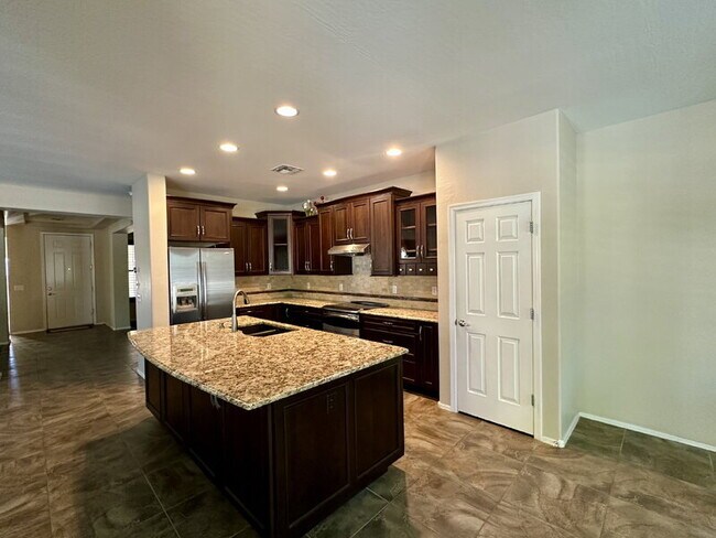 Building Photo - 4178 S White Dr