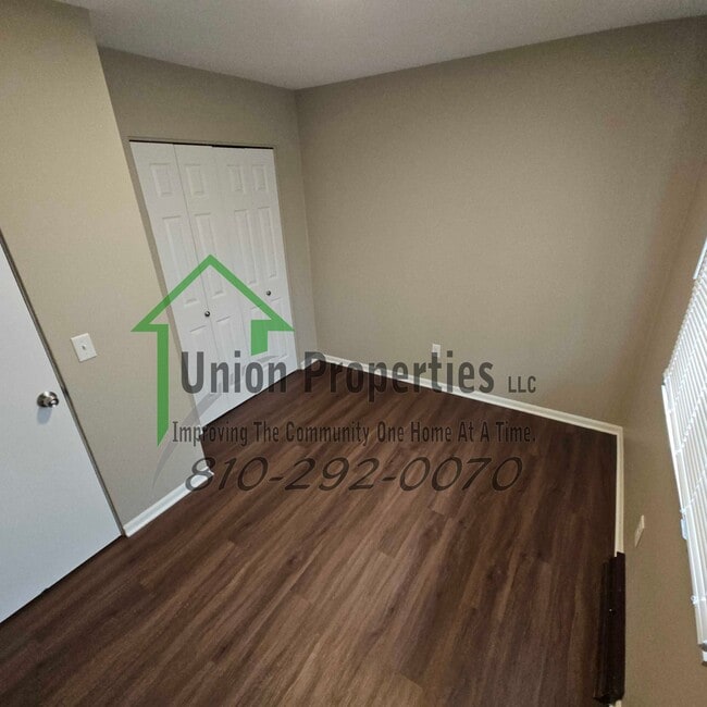 Building Photo - 1820 Kern St