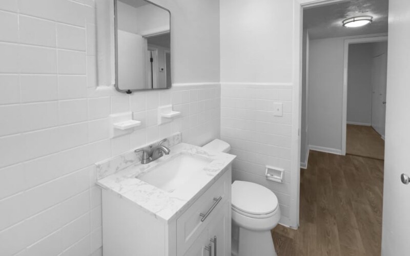 Building Photo - 2361 Leonid Rd