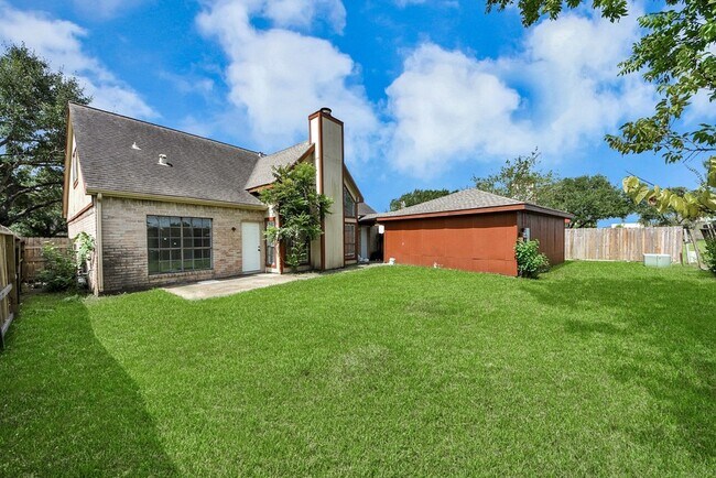 Building Photo - 115 Squires Bend