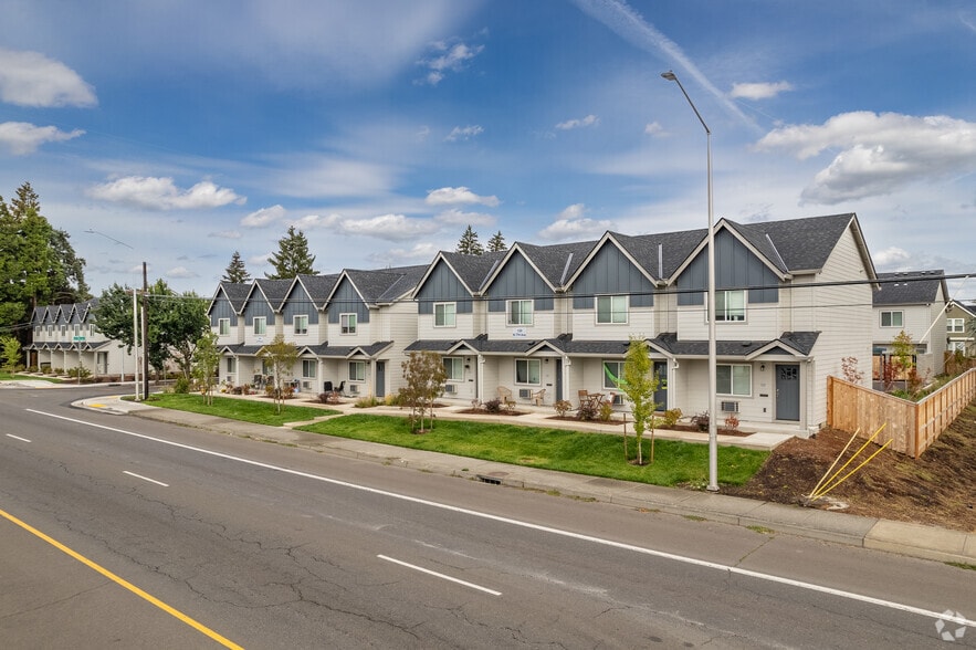 Building Photo - Brooks Terrace Townhomes