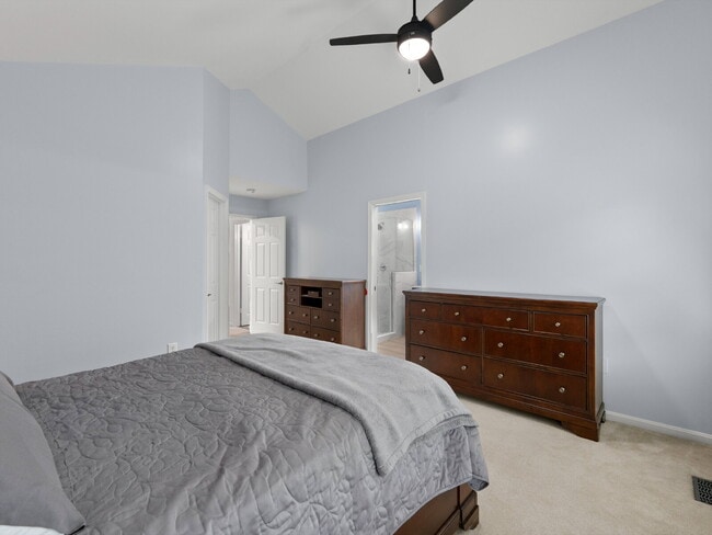 Building Photo - "Stunning 4-Bed Gem with Finished Basement...