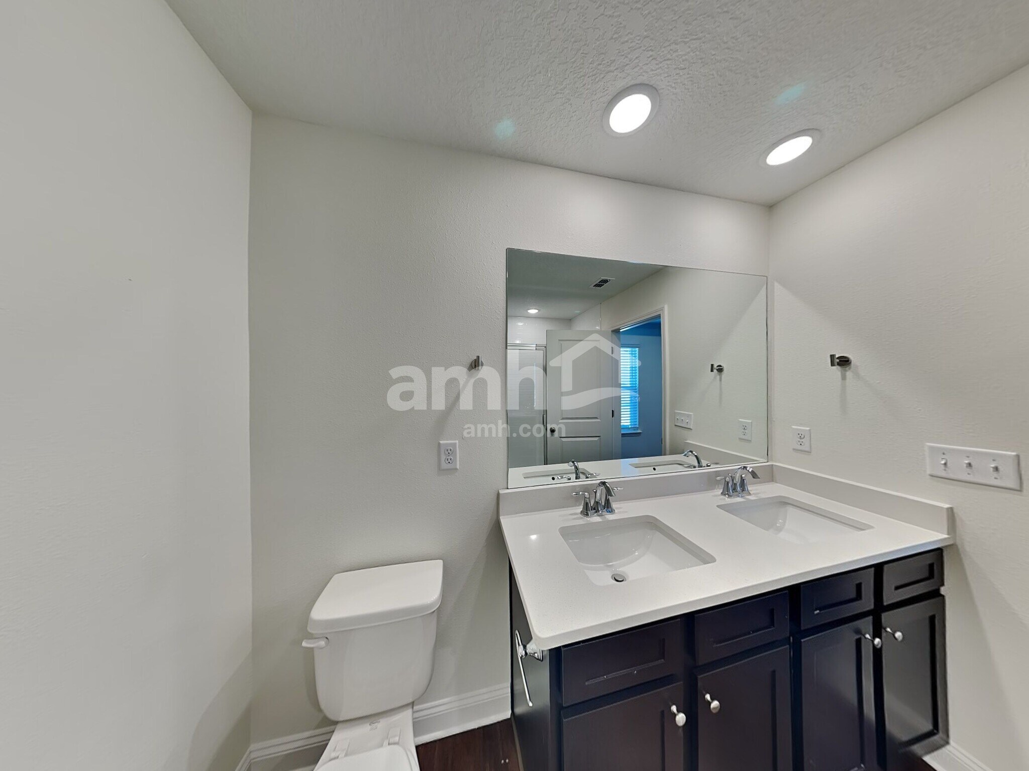 Building Photo - 122 Elcano Ln