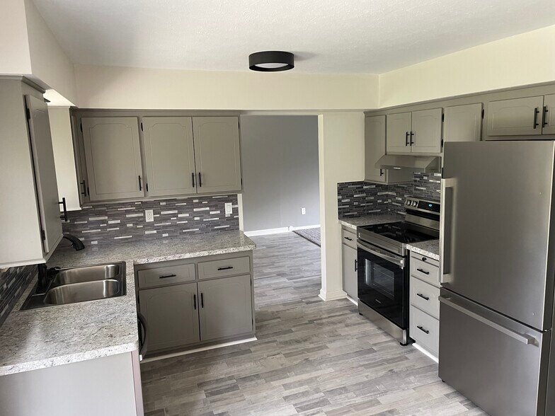Building Photo - 4632 Ashbury Park Dr
