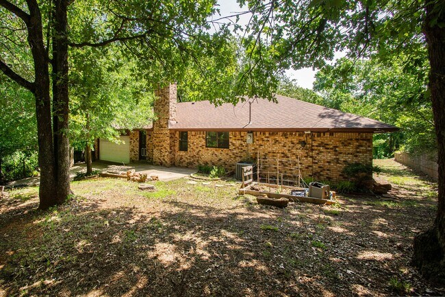 Building Photo - House for Lease in Denison Area - 3/2/2