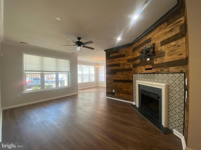 Building Photo - 76 Kyle Way