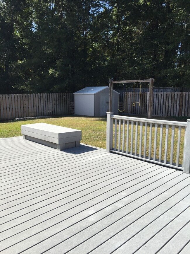 Building Photo - 28153 Chateau Dr