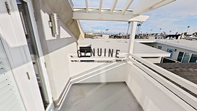 Building Photo - 1224 W Balboa Blvd