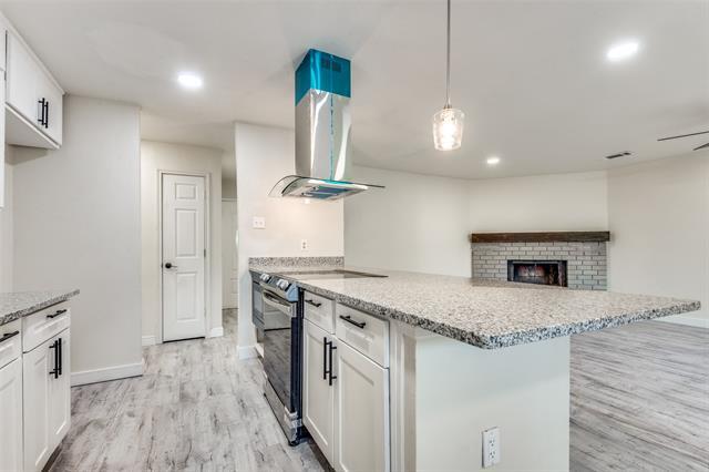 Building Photo - 521 Windsor Dr