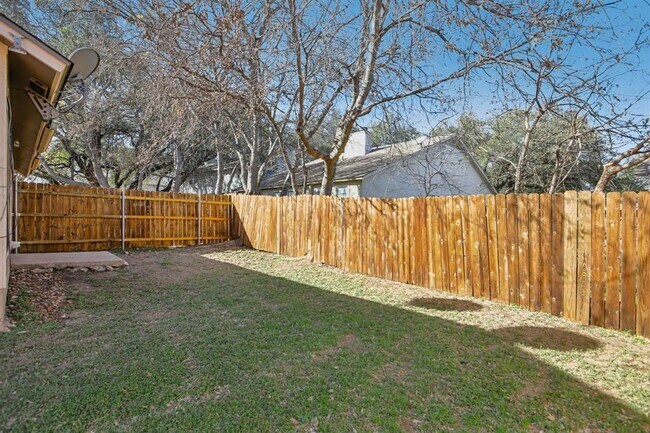 Building Photo - 8804 Cainwood Ln