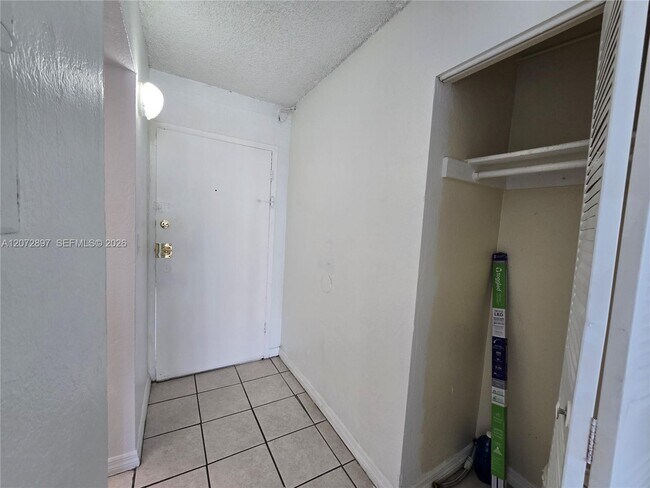 Building Photo - 801 NW 47th Ave