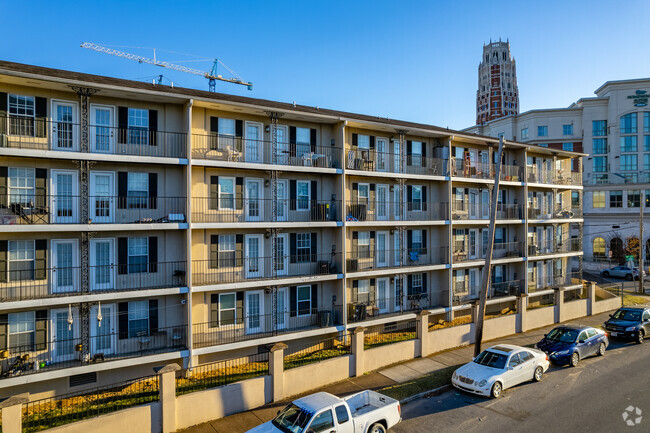 Building Photo - Elliston Place Quarters