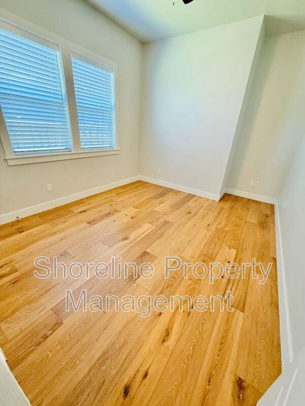 Building Photo - 4014 W Farm View Dr