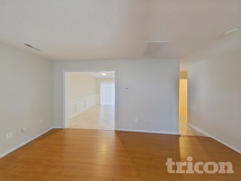 Building Photo - 1040 Counselors Dr