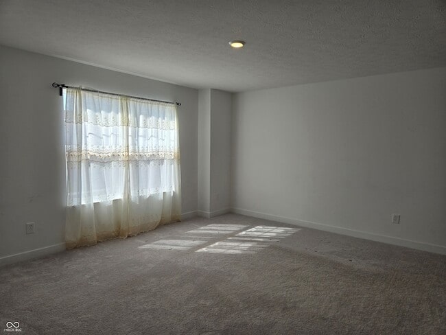 Building Photo - 5128 Summerton St