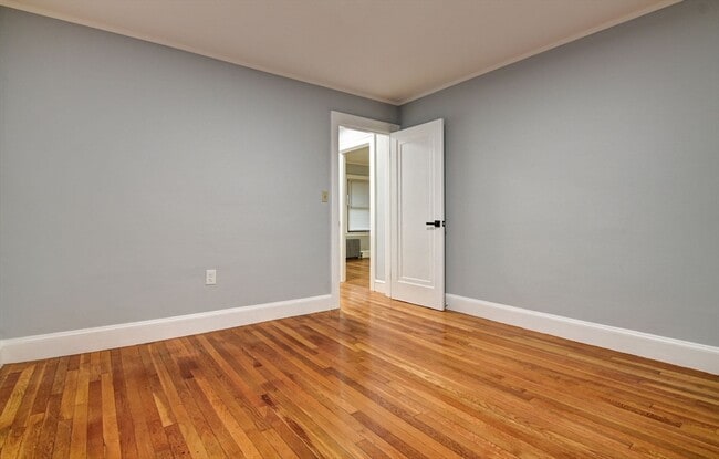 Building Photo - 22 Weston Ave