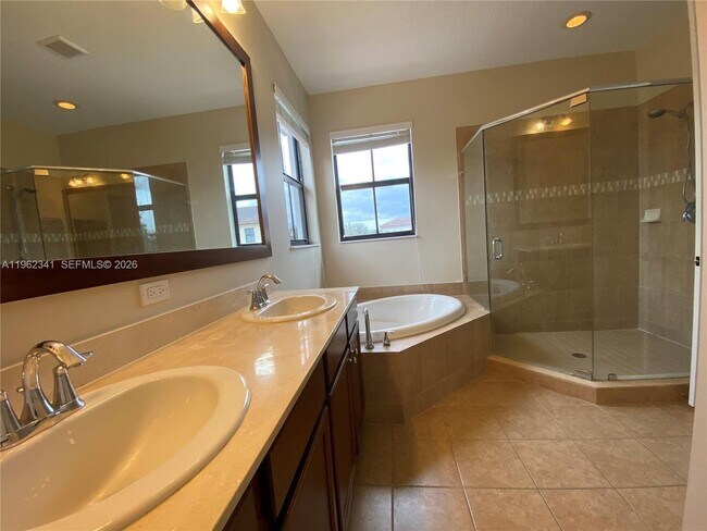 Building Photo - 8353 NW 38th St