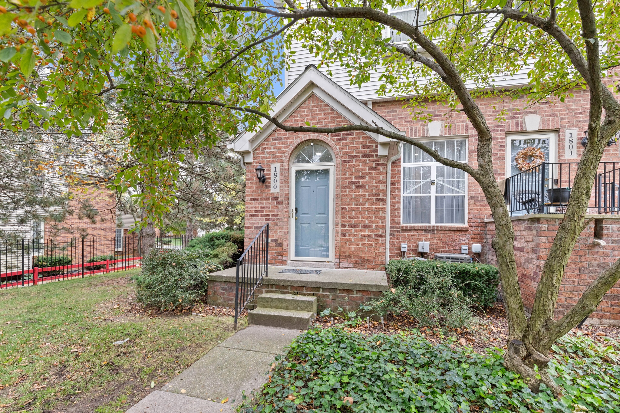 Building Photo - 1800 Campau Farms Cir