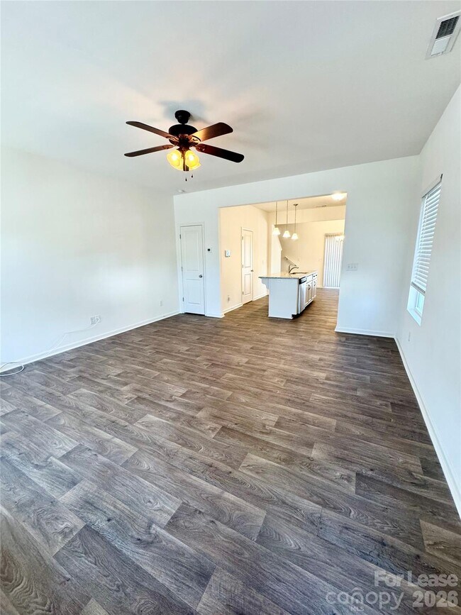 Building Photo - 13929 Clayborn St