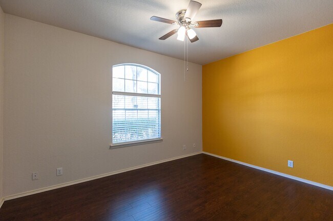 Building Photo - 8818 Firebaugh Dr