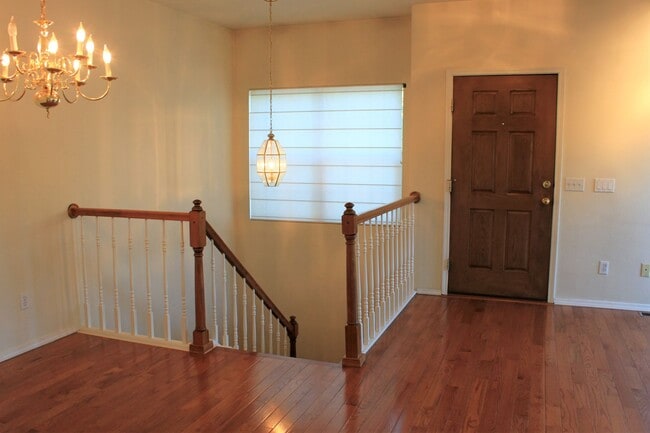 Building Photo - 6990 Los Reyes Cir