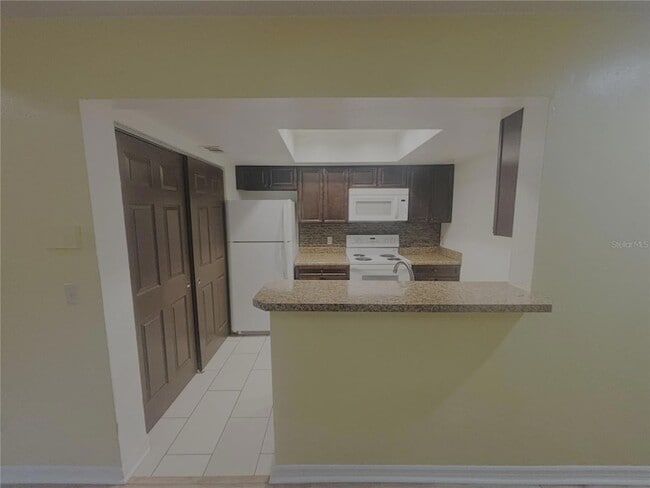 Building Photo - 900 SW 62nd Blvd