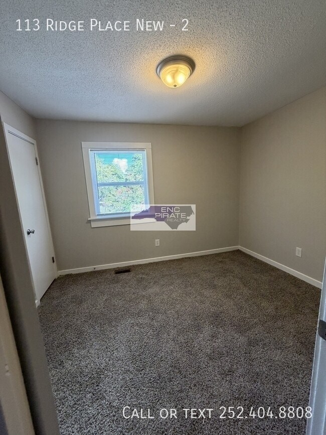 Building Photo - 113 Ridge Pl