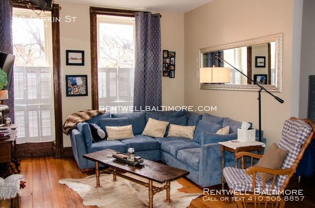 Building Photo - 38 Parkin St