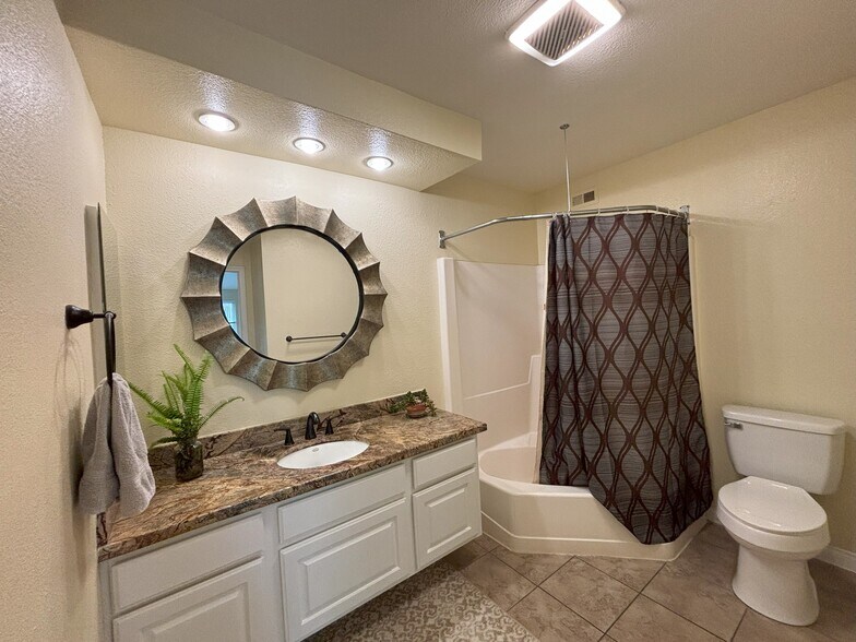 #1 Bathroom - 2812 Camino Capistrano