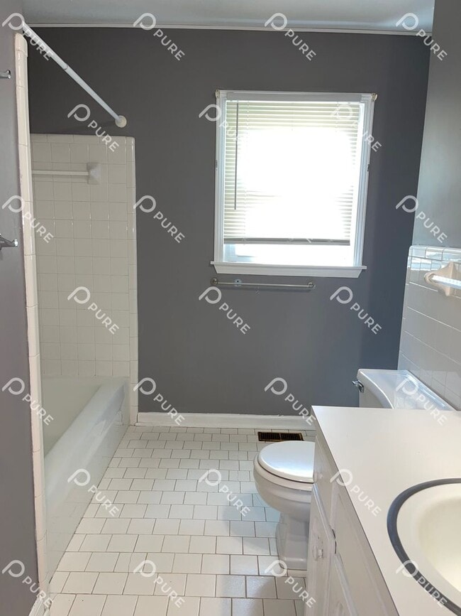 Building Photo - 3712 Fox Trail Cir NW