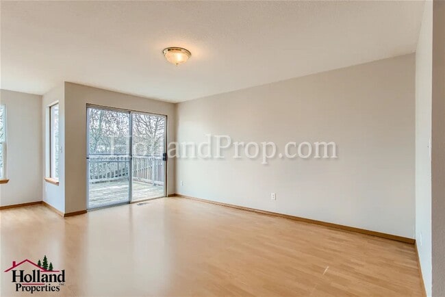 Building Photo - Gorgeous & Spacious Home 4 beds 3 bath!!!