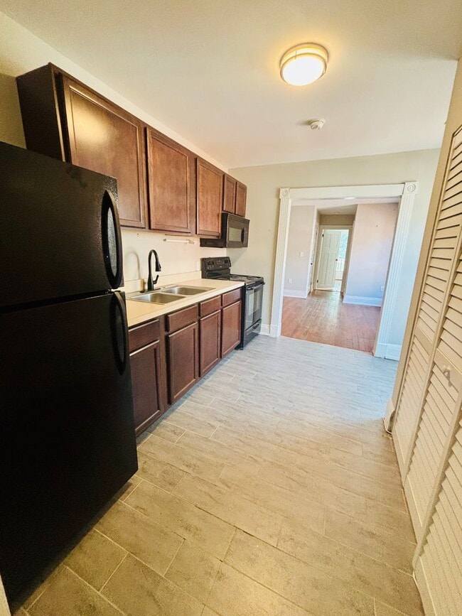 Building Photo - 711 Chimborazo Blvd