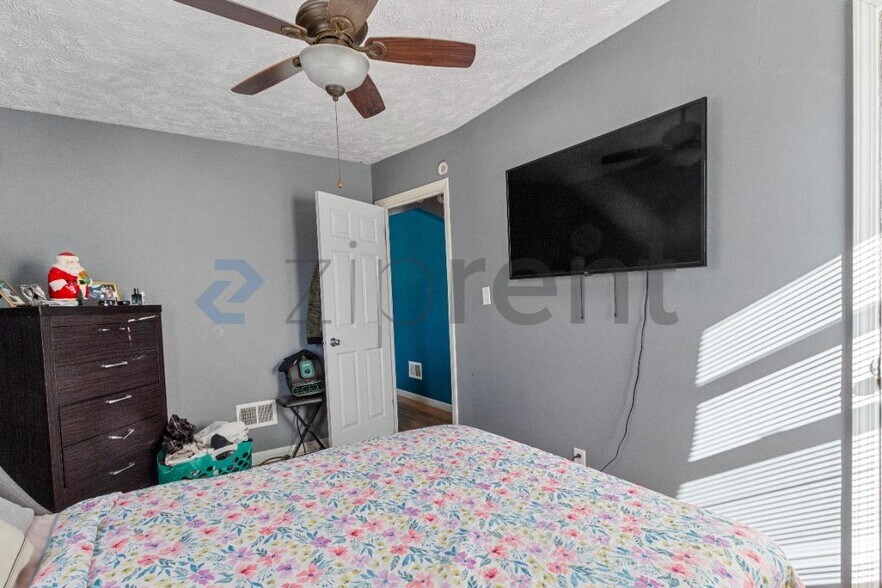 Building Photo - 4019 N 44th St