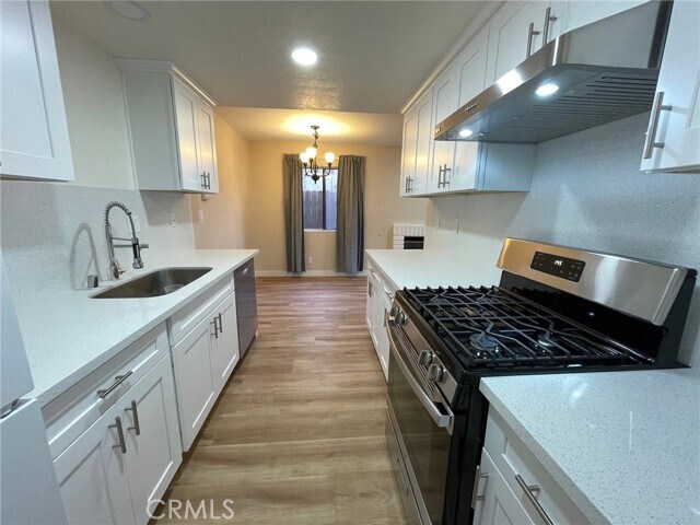 Building Photo - 63 S Parkwood Ave