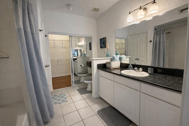 Building Photo - 1330 Old Spanish Trl