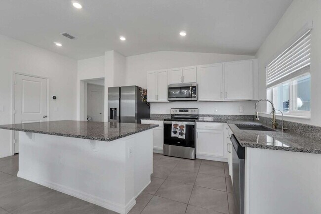 Building Photo - Modern 4-Bedroom Home– Built in 2023 | $2,450/month