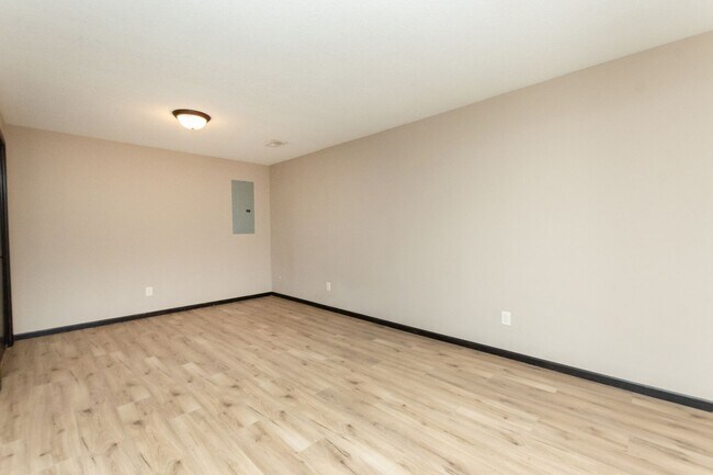 Building Photo - 11050 E Fawn Grove St