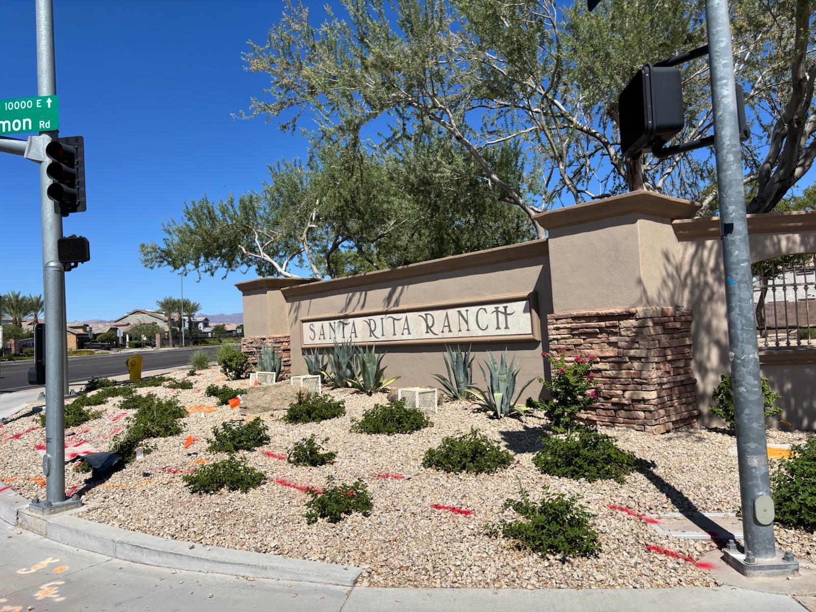 Building Photo - 3131 S Chatsworth Cir