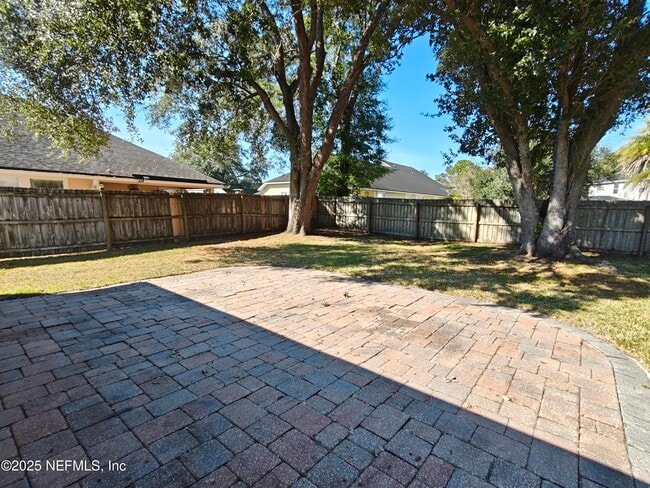 Building Photo - 1250 Bedrock Dr