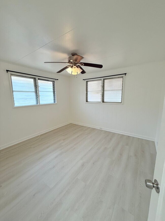 Building Photo - Newly Renovated 3-Bedroom, 1-Bathroom Sing...