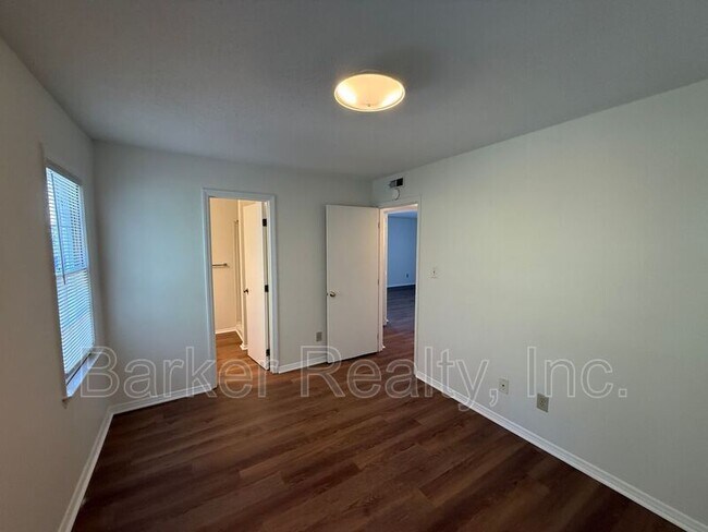 Building Photo - 6112 Spice Ridge Ln
