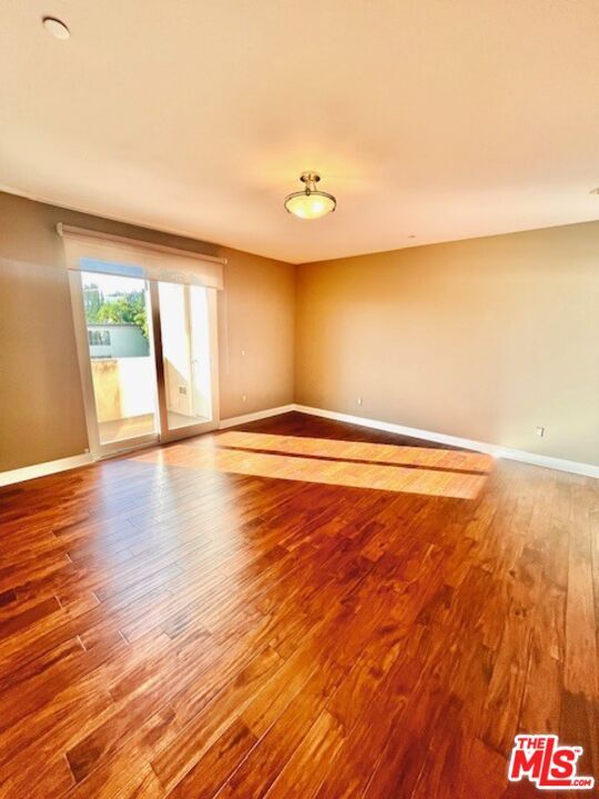 Building Photo - 8609 W Knl Dr