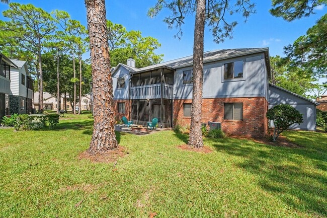Building Photo - 9000 York Ln