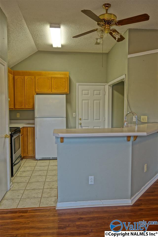Building Photo - 106 Yellowwood Ct