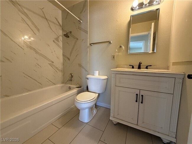 Building Photo - 4734 Roberta St