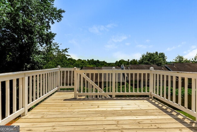 Building Photo - 1075 Omaha Dr