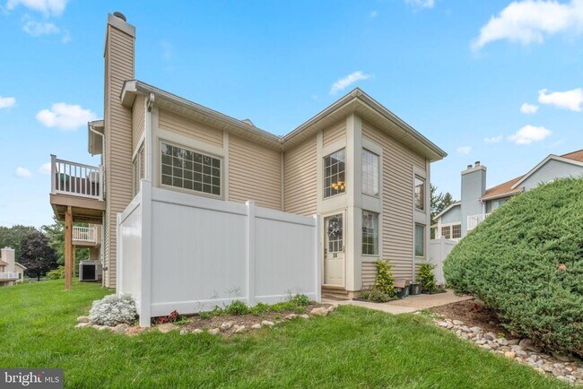 Building Photo - 24 Brookside Ct